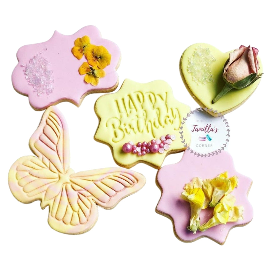 Fabulous floral cookies with Bloomish Freeze Dried Edible Yellow Snapdragons by Tamilla&#39;s Corner.